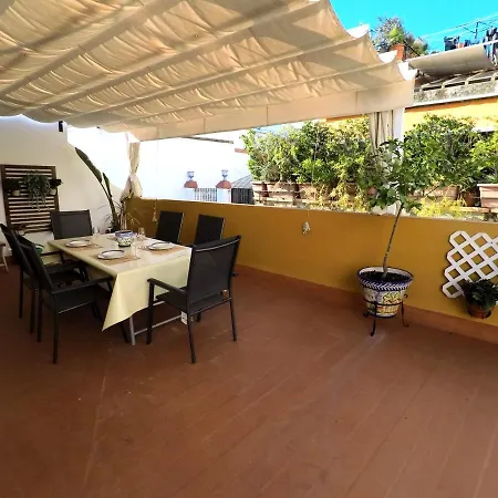 Duplex Acogedor Con Gran Terraza En Pleno Centro De Sevilla!